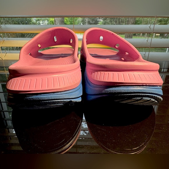 HOKA Recovery Slides – Pink/Blue Women’s Size 10 / Men’s Size 8 ✨Ultra-Cushioned - Picture 2 of 10
